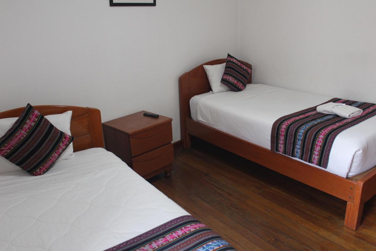 Hostal Turistico Illapa Cusco 119 Bagian luar foto