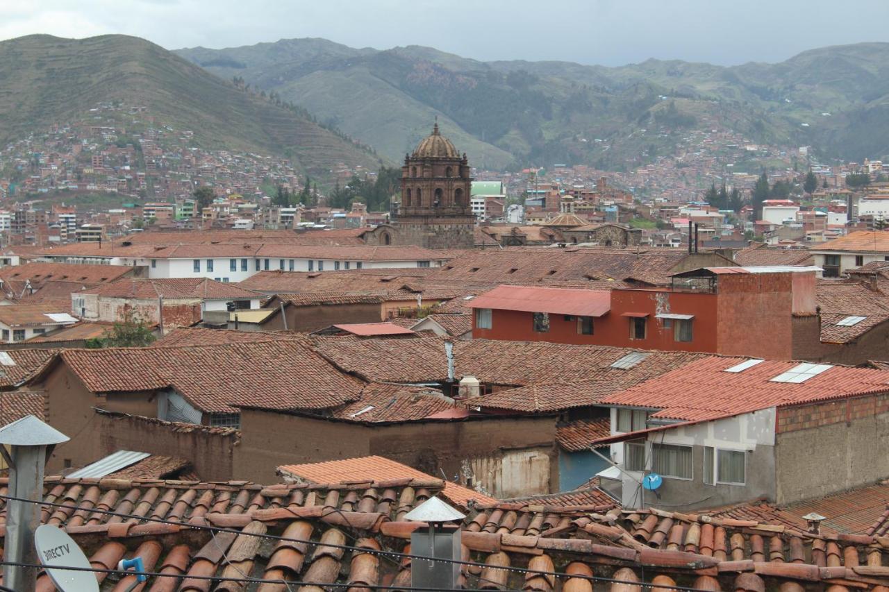 Hostal Turistico Illapa Cusco 119 Bagian luar foto