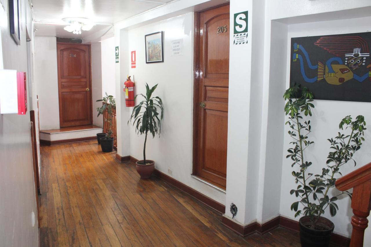 Hostal Turistico Illapa Cusco 119 Bagian luar foto